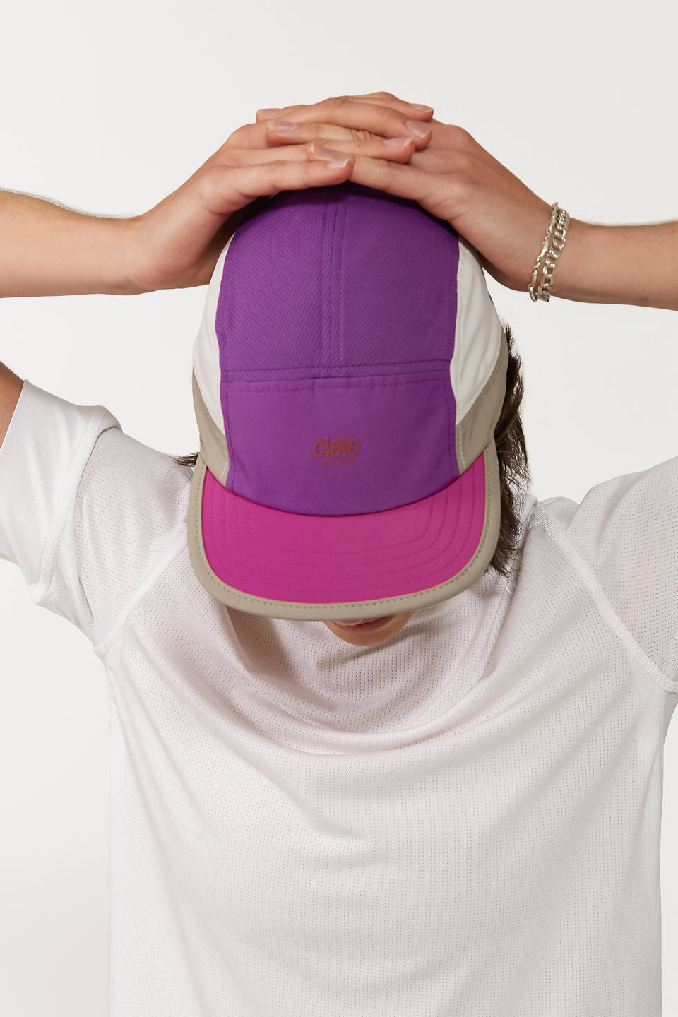 ALZCap – Athletics Small – Cosmos